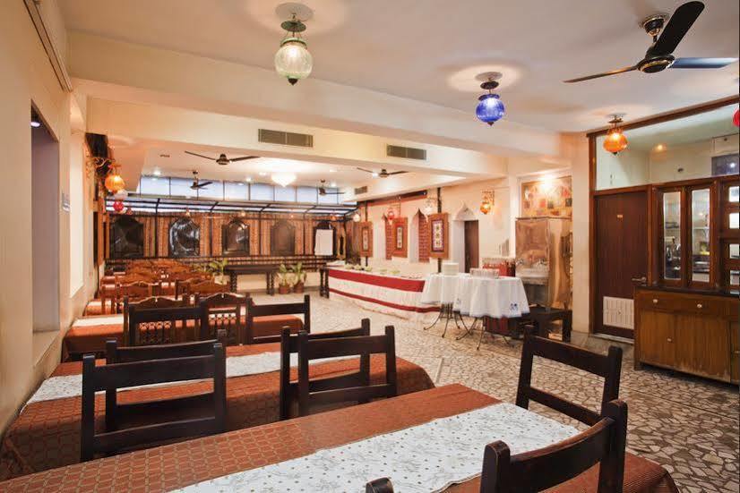 Oyo 9900 Hotel Pioneer Plaza Jodhpur  Exterior foto